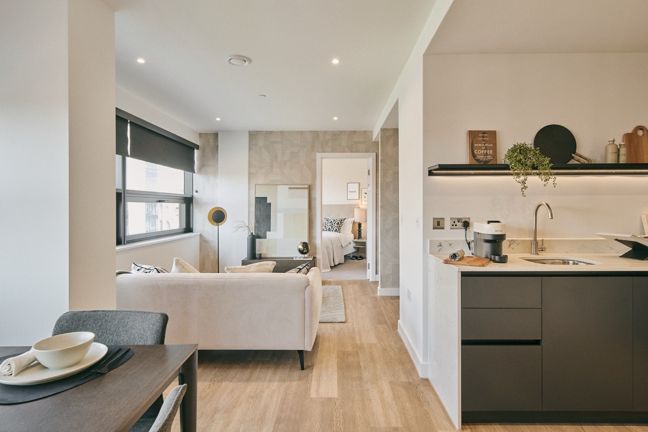Octagon One Bedroom Apartment - Living area
