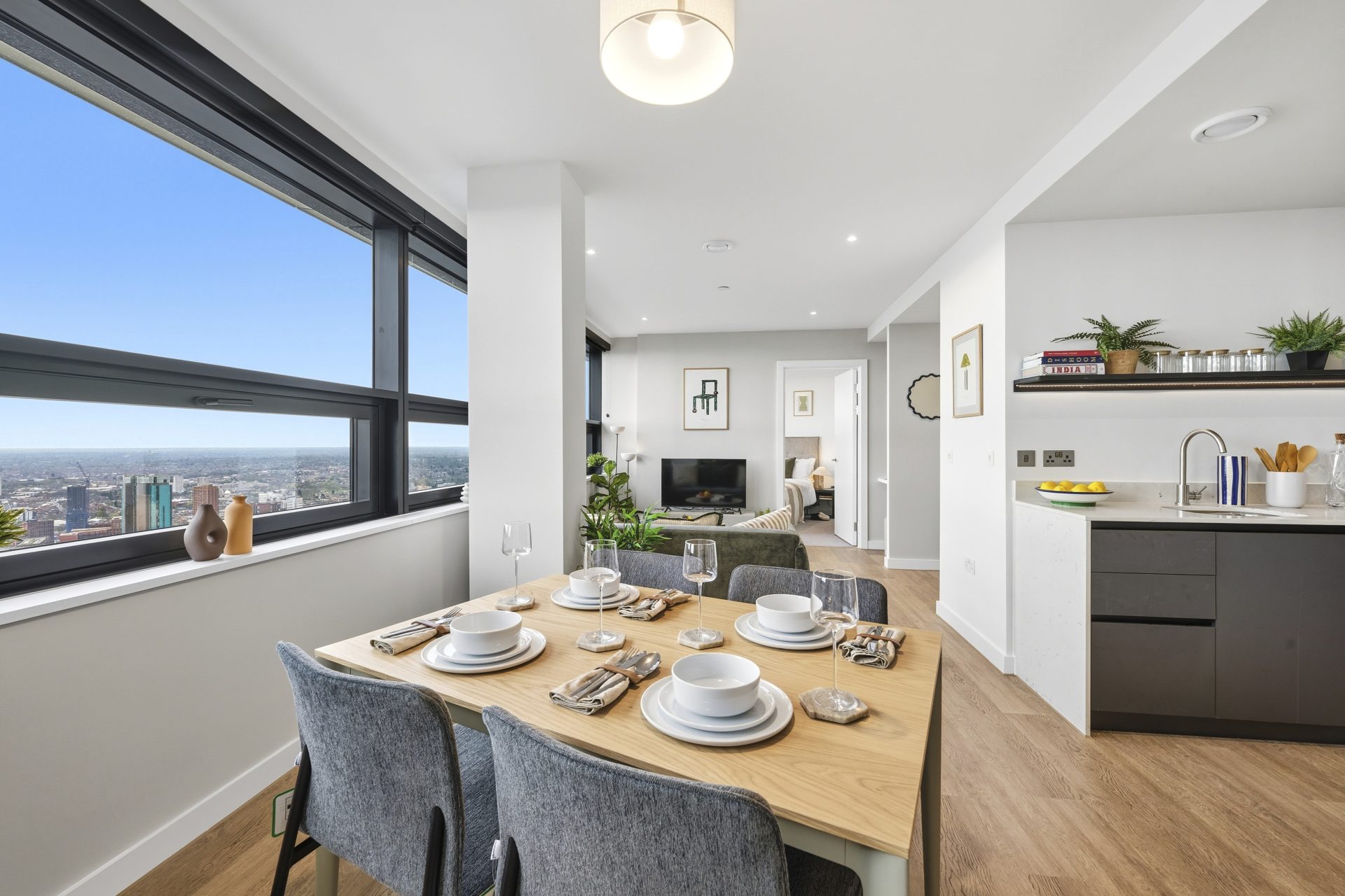Octagon Dining Area - One Bed Apartment to Rent in Birmingham