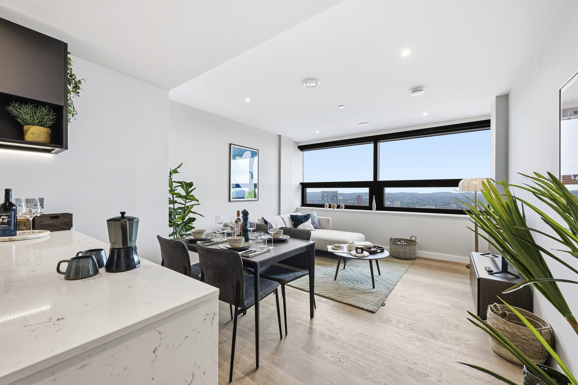 Core Octagon Apartment to rent Type-C - Living area